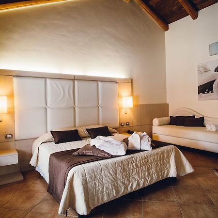 Hotel Ultimo Borgo Settimo Torinese Kültér fotó