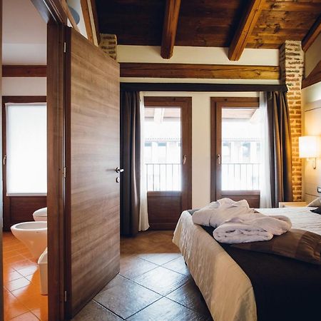 Hotel Ultimo Borgo Settimo Torinese Kültér fotó