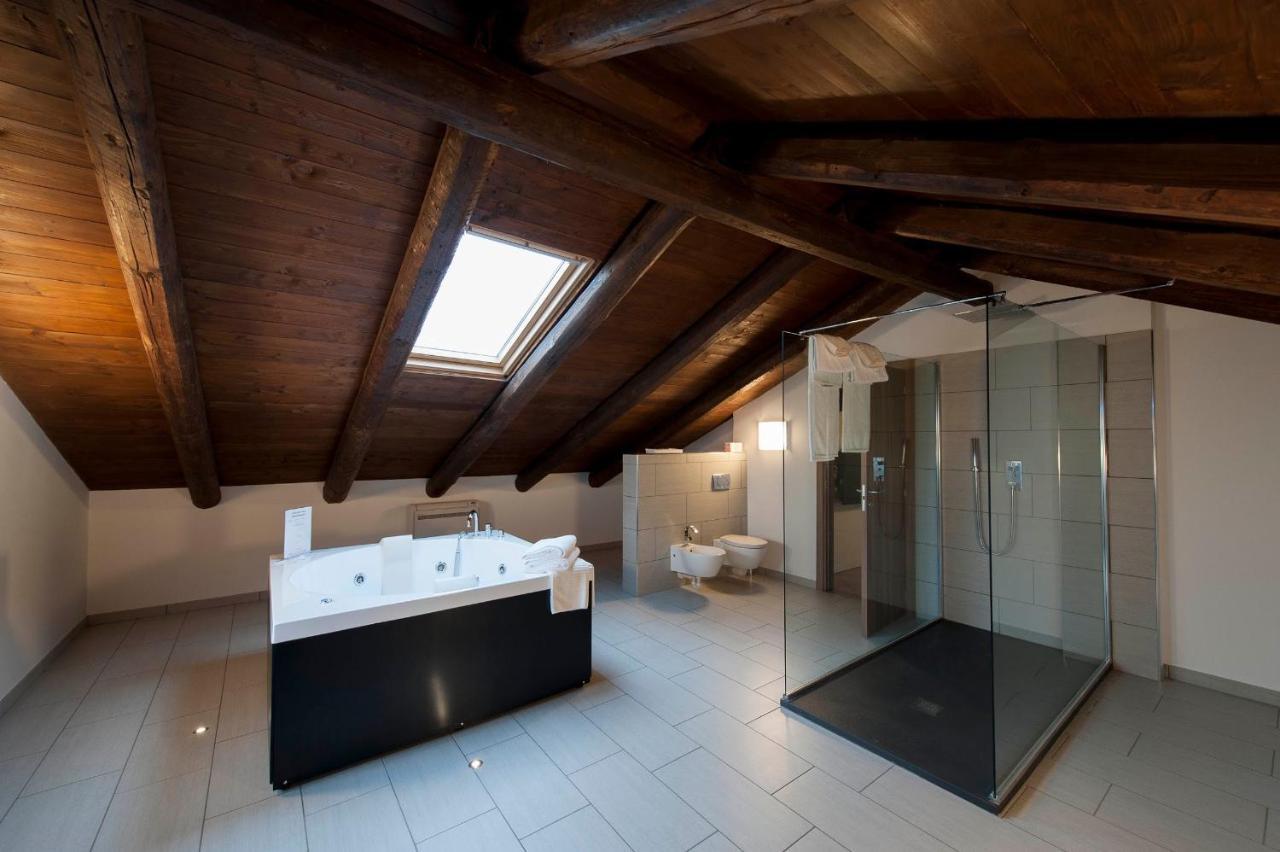 Hotel Ultimo Borgo Settimo Torinese Kültér fotó