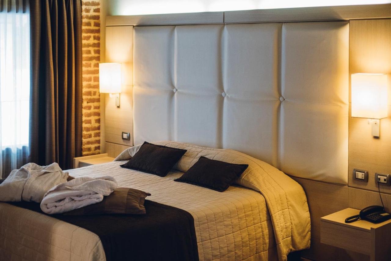 Hotel Ultimo Borgo Settimo Torinese Kültér fotó